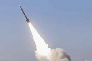 الحرس الثوری یدک قاعدة العدیری الأمریکیة