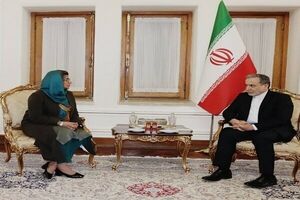 وزیر الخارجیة الایرانی یستقبل نائبة وزیر الخارجیة الباکستانی

