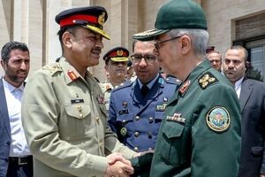 تأکید ایرانی باکستانی على مواجهة الاعمال الارهابیة على الحدود المشترکة

