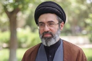 قائد الثورة الاسلامیة یعرب عن تقدیره لعلماء السنة فی محافظة هرمزکان

