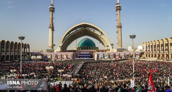 إقامة مراسم وداع القائد الشهید فی مصلی طهران