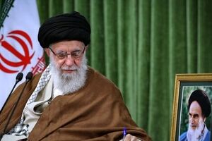 قائد الثورة یعزی باستشهاد القاضیین الایرانیین

